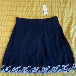 NWT black embroidered skirt